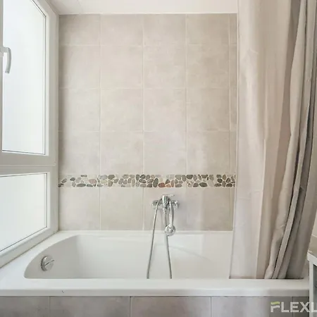 Flexliving - One Bedroom - Houdon Appartamento *